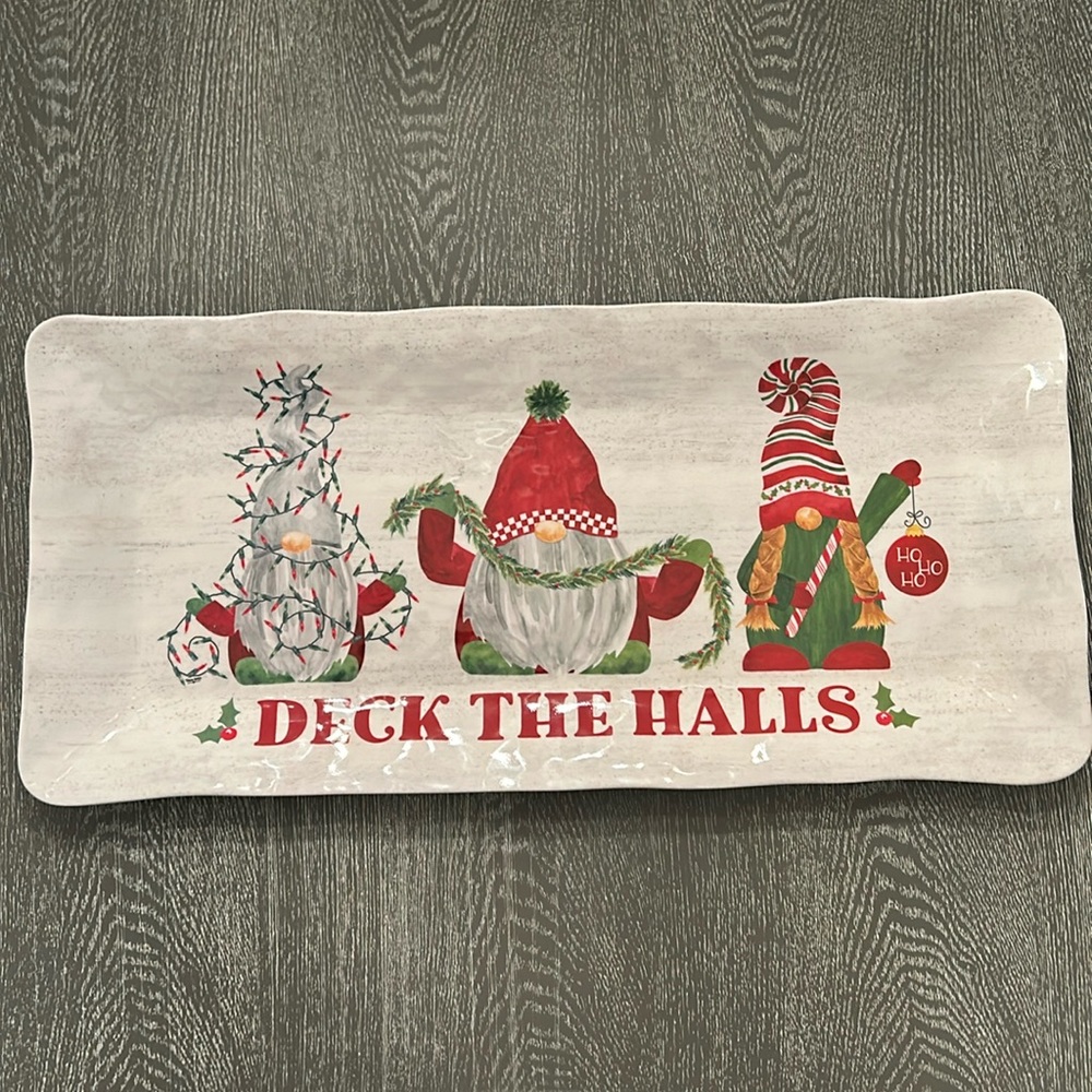 Novogratz Deck the Halls 100% Melamine Gnome Holiday Platter